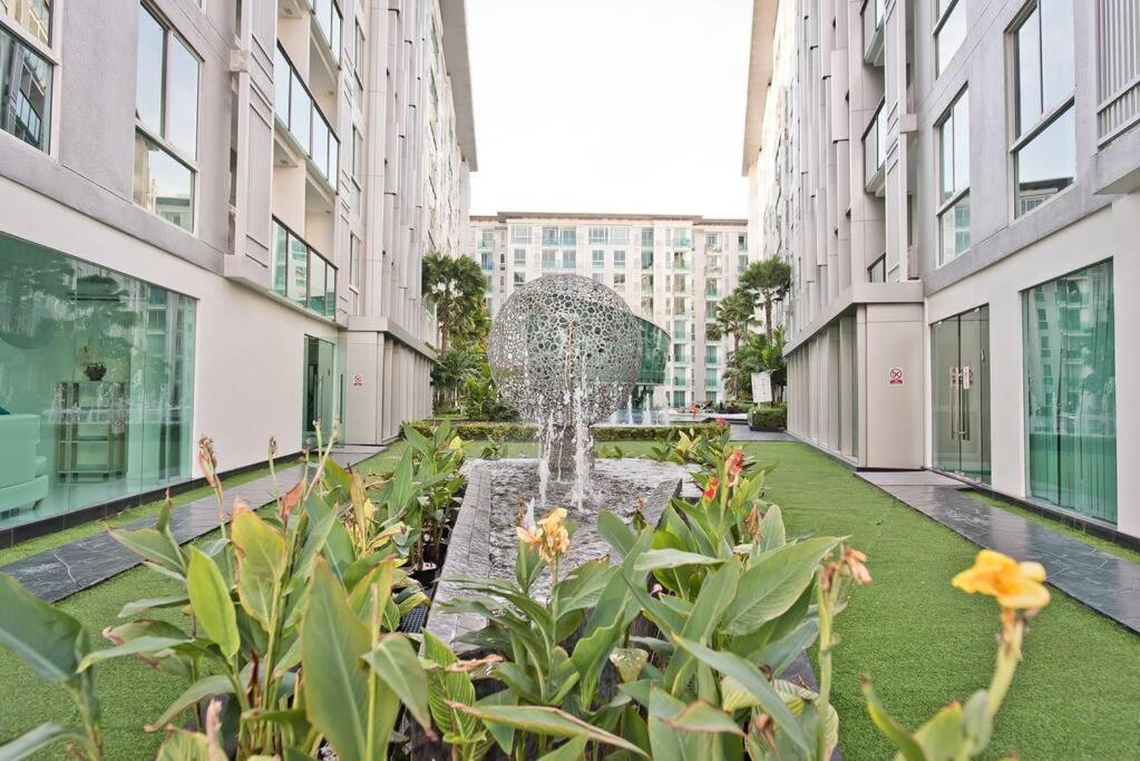 Getaway Studio In City Center Residence Патая Екстериор снимка