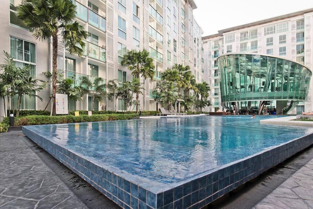 Getaway Studio In City Center Residence Патая Екстериор снимка