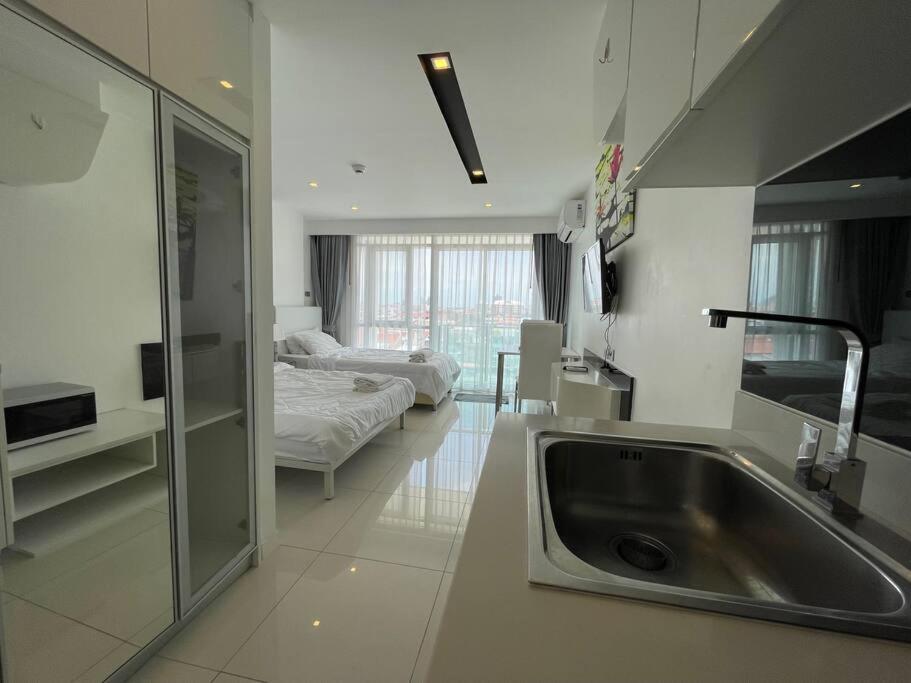 Getaway Studio In City Center Residence Патая Екстериор снимка