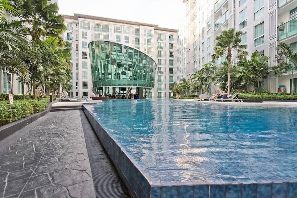 Getaway Studio In City Center Residence Патая Екстериор снимка